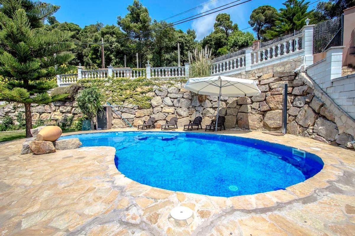 Catalunya Casas Swiss Style Villa Near Barcelona 10Min To Beach Sant Cebria de Vallalta Bagian luar foto